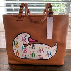 Dooney & Bourke Duck Florentine DB75 Leisure Bag